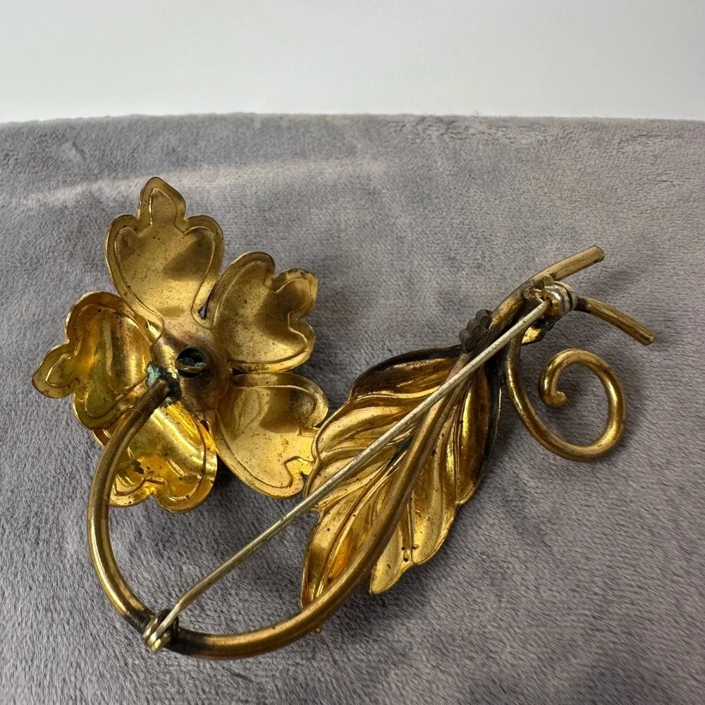 Vintage Pink Enamel Flower Brooch Gold‎ Tone Leaf Blue Bead Pin Spring Romantic